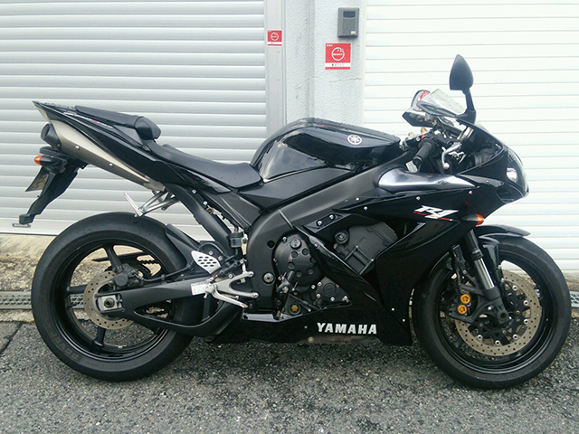 ヤマハ YZF-R1